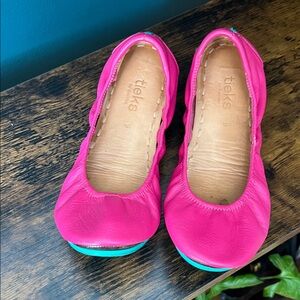 Tieks Fuchsia Ballet Flats